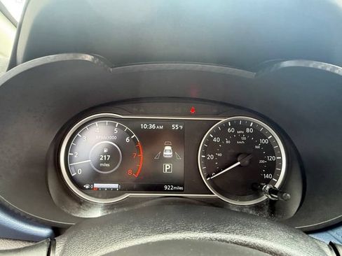Used 2025 Nissan Versa SV w/ Trunk Package FWD image 16