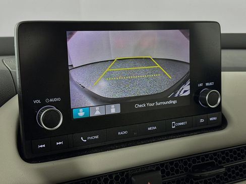 Certified 2023 Honda HR-V LX image 13