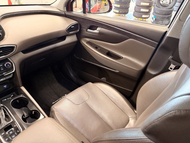 Used 2019 Hyundai Santa Fe Limited AWD/4WD image 19