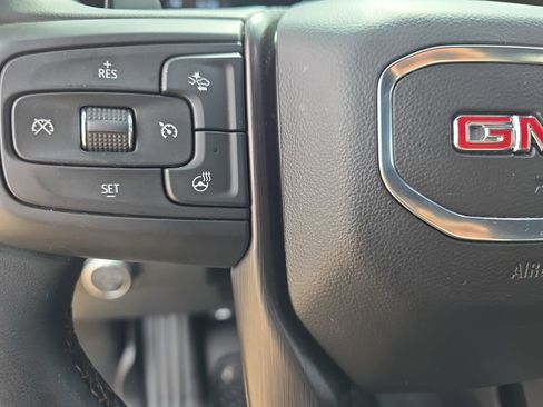 Used 2024 GMC Sierra 1500 AT4 w/ Technology Package AWD/4WD image 17