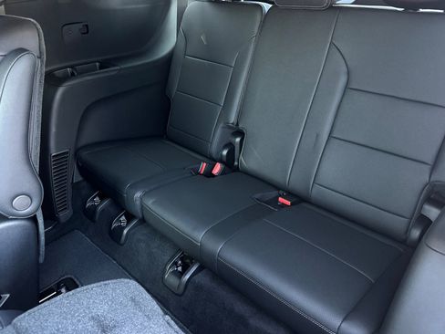 New 2026 Chevrolet Traverse High Country image 15