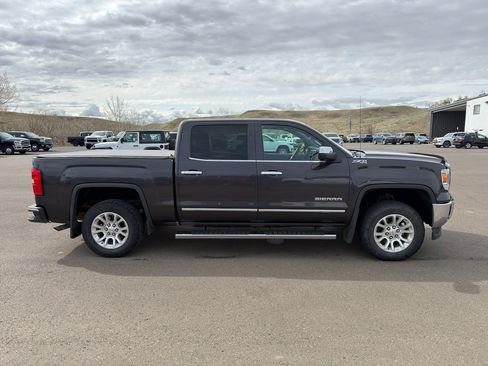 Used 2014 GMC Sierra 1500 SLT w/ SLT Preferred Package AWD/4WD image 4