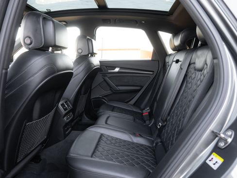 Certified 2022 Audi SQ5 Premium Plus w/ Premium Plus Package image 28