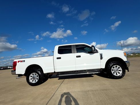 Used 2021 Ford F250 XL w/ STX Appearance Package image 6