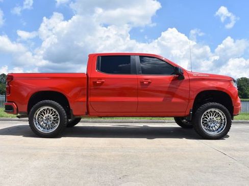 Used 2023 Chevrolet Silverado 1500 RST w/ Convenience Package II AWD/4WD image 3