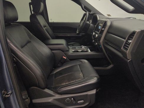 Used 2018 Ford Expedition Max XLT w/ Equipment Group 202A RWD image 21