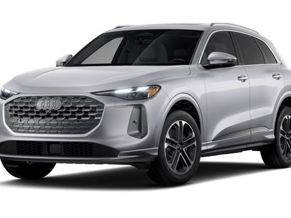 Certified 2025 Audi Q5 Premium w/ Convenience Package