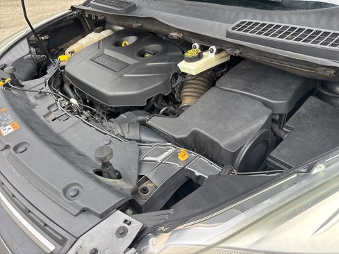 Used 2014 Ford Escape SE image 41