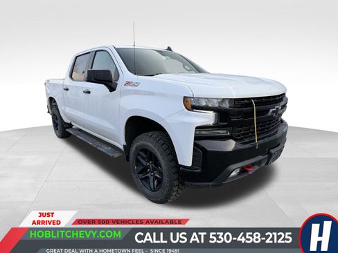 Used 2021 Chevrolet Silverado 1500 LT Trail Boss w/ Convenience Package II image 1