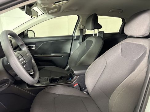 New 2026 Kia K4 LXS image 18