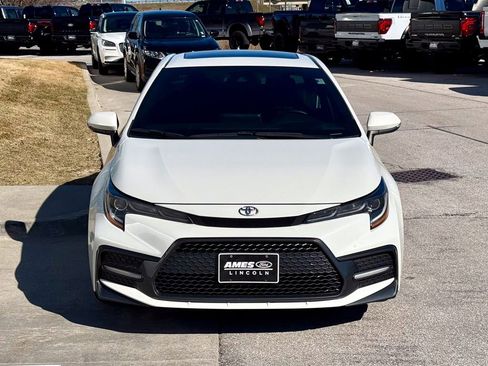 Used 2020 Toyota Corolla XSE image 8