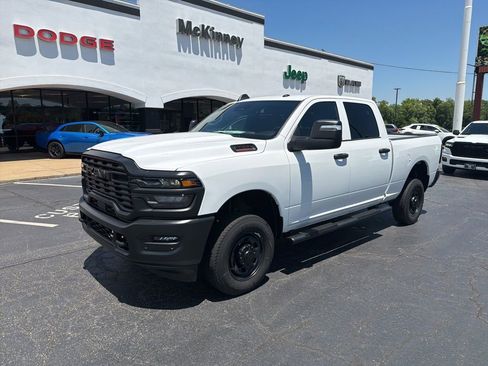 New 2026 RAM 2500 Tradesman AWD/4WD image 3