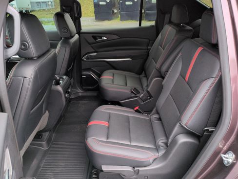 Certified 2024 Chevrolet Traverse RS w/ LPO, Floor Liner Package AWD/4WD image 26