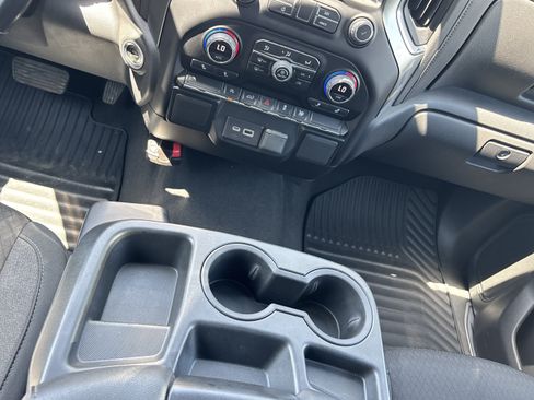 Used 2021 Chevrolet Silverado 1500 LT AWD/4WD image 21