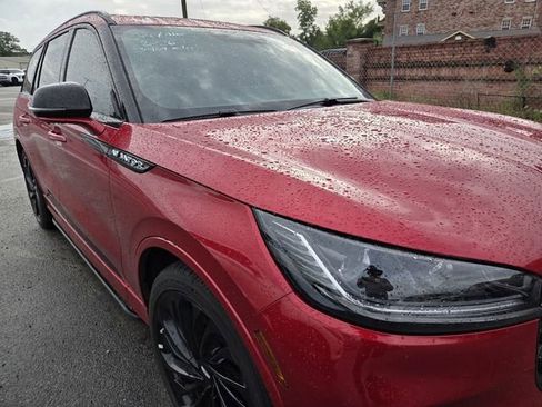 Used 2026 Lincoln Aviator Reserve AWD/4WD image 4