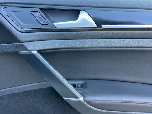 Used 2015 Volkswagen GTI Autobahn image 20