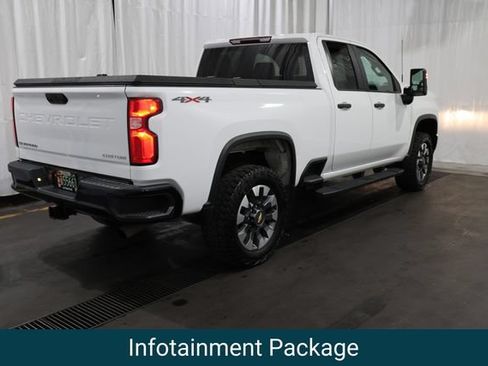Used 2021 Chevrolet Silverado 2500 Custom w/ Custom Value Package AWD/4WD image 4