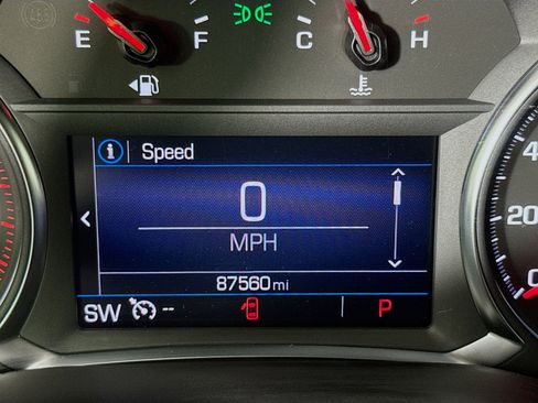 Used 2023 GMC Acadia SLE w/ Driver Convenience Package FWD image 15