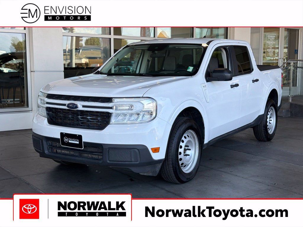 Used 2024 Ford Maverick XLT FWD image 1