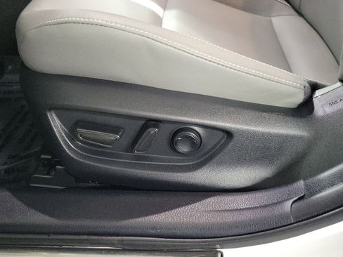 Certified 2025 Toyota Camry SE image 18