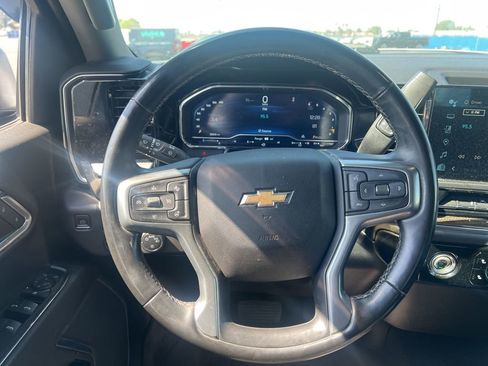 Used 2023 Chevrolet Silverado 1500 LT image 9