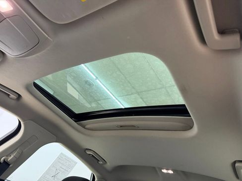 Used 2020 Ford Fusion SE FWD image 20