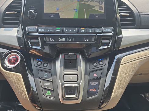 Used 2018 Honda Odyssey Elite image 27