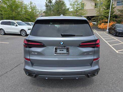 New 2026 BMW X5 xDrive40i w/ M Sport Package AWD/4WD image 4