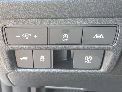 Used 2023 Hyundai Sonata SE FWD image 12