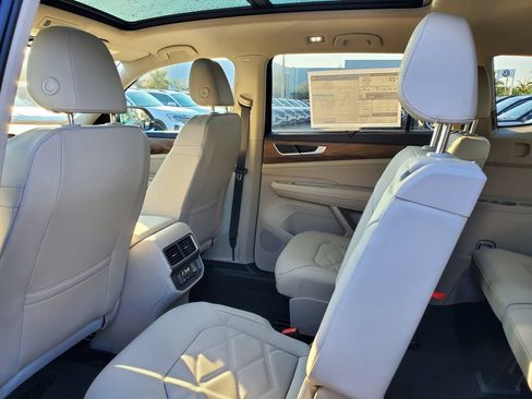 New 2026 Volkswagen Atlas SE FWD image 5