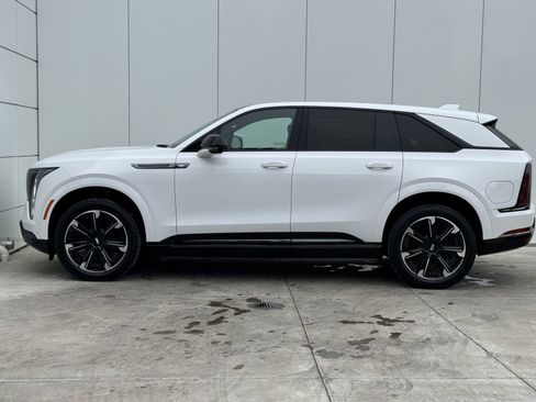 New 2025 Cadillac Escalade IQ Sport 2 w/ LPO, ONYX Package image 6