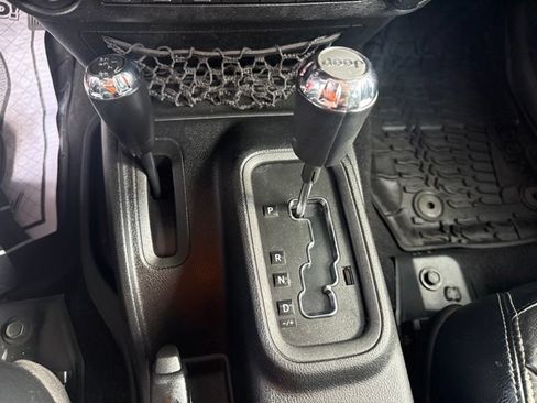 Used 2014 Jeep Wrangler Unlimited Rubicon AWD/4WD image 22