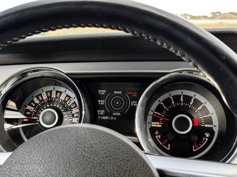 Used 2013 Ford Mustang Premium RWD image 18
