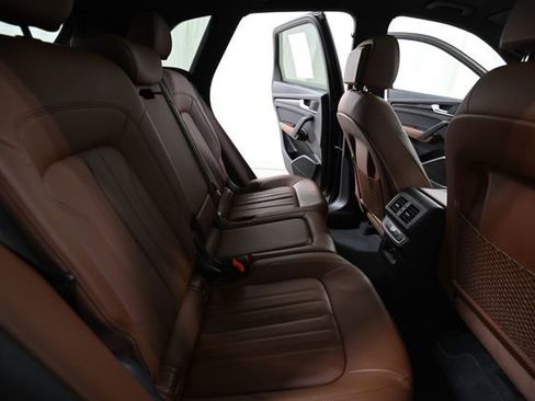 Used 2020 Audi Q5 2.0T Premium w/ Convenience Package image 26