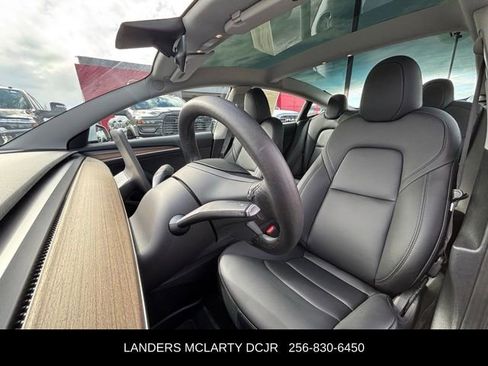 Used 2023 Tesla Model 3 Standard Range image 22