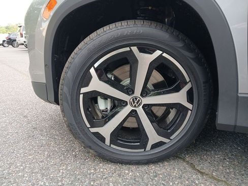 New 2026 Volkswagen Tiguan SE AWD/4WD image 26