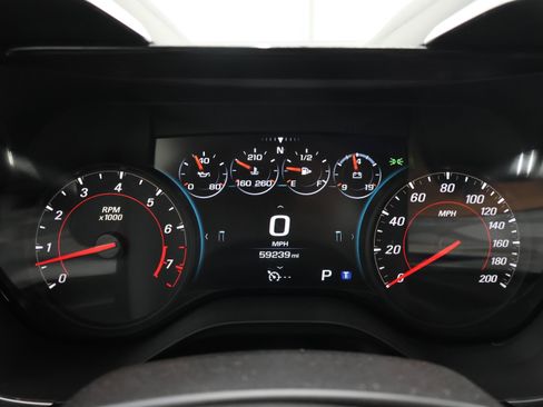 Used 2017 Chevrolet Camaro SS RWD image 11