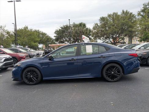 Certified 2025 Toyota Camry SE FWD image 7