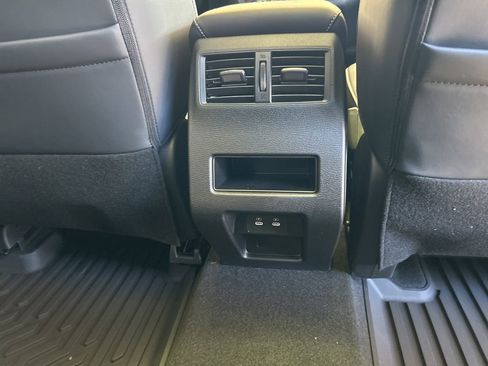 New 2026 Mitsubishi Outlander SE image 30