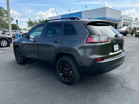 Used 2023 Jeep Cherokee Altitude Lux AWD/4WD image 7