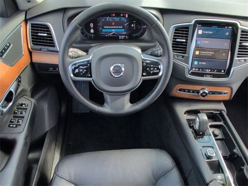 Certified 2025 Volvo XC90 T8 Core w/ Protection Package image 8