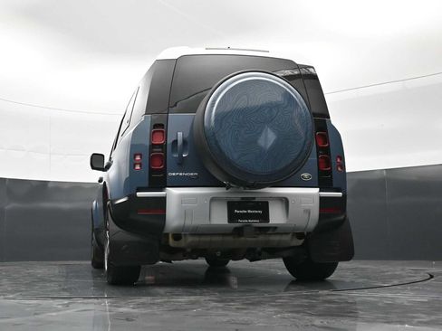 Used 2022 Land Rover Defender 110 SE AWD/4WD image 40