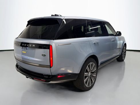 Used 2023 Land Rover Range Rover Long Wheelbase Autobiography AWD/4WD image 9