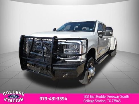Certified 2025 Ford F350 Lariat image 2