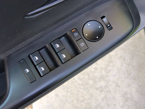 Certified 2024 Hyundai Kona SEL AWD/4WD image 16