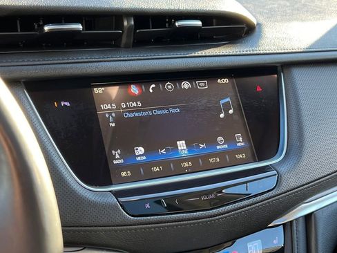 Used 2018 Cadillac XT5 Luxury w/ Driver Awareness Package image 37