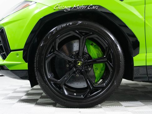 Used 2023 Lamborghini Urus S image 4