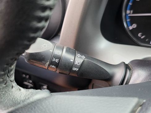 Used 2016 Toyota RAV4 XLE FWD image 45