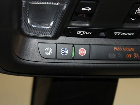 Used 2021 Cadillac XT5 Premium Luxury w/ LPO, Floor Liner Package FWD image 25