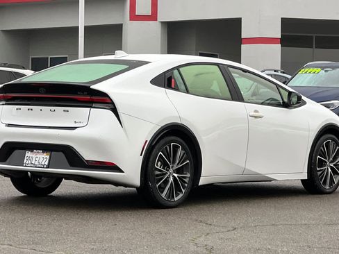 Certified 2023 Toyota Prius XLE image 2
